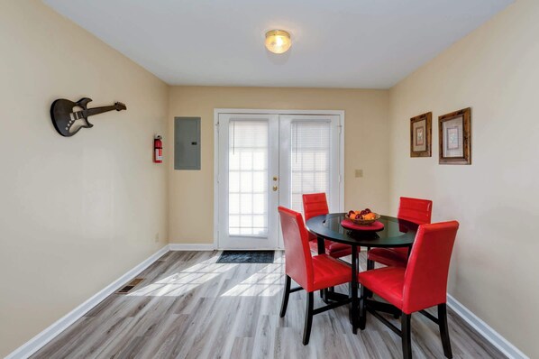House, Multiple Beds, Kitchen | Dining - Sweet Nashville Retreat (Nashville)