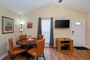 House, Multiple Beds, Kitchen | Dining