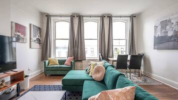 Condo, 2 Queen Beds, Balcony, City View (The Heart of Madison 3 ) | Living area | 42-inch flat-screen TV with digital channels