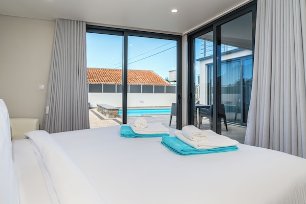 2 quartos, ferros/tábuas de passar roupa, Wi-Fi, roupa de cama
