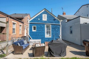 Terrace/patio - The Historic John H Dickman House (Covington)