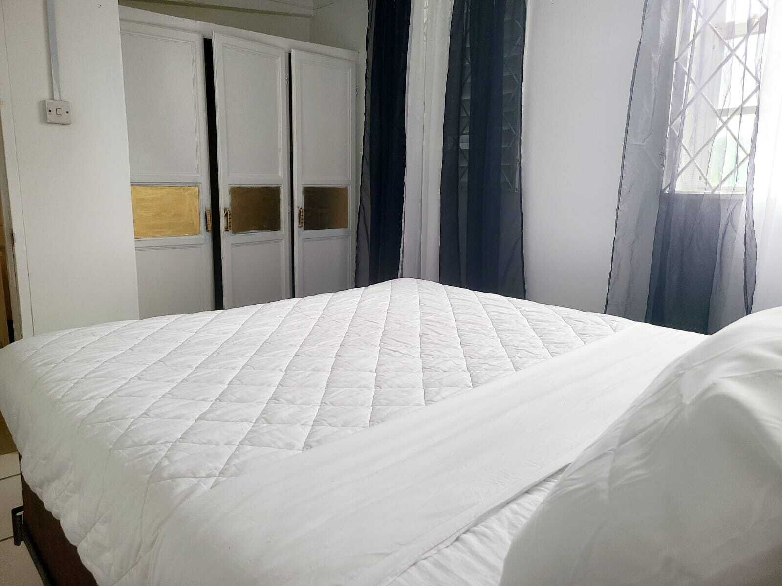 2 chambres, fer et planche à repasser, Wi-Fi, draps fournis