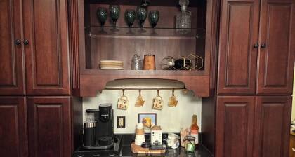 Gorgeous 1908 Estate on 1 acre of land. 6 blocks from Grinnell College.