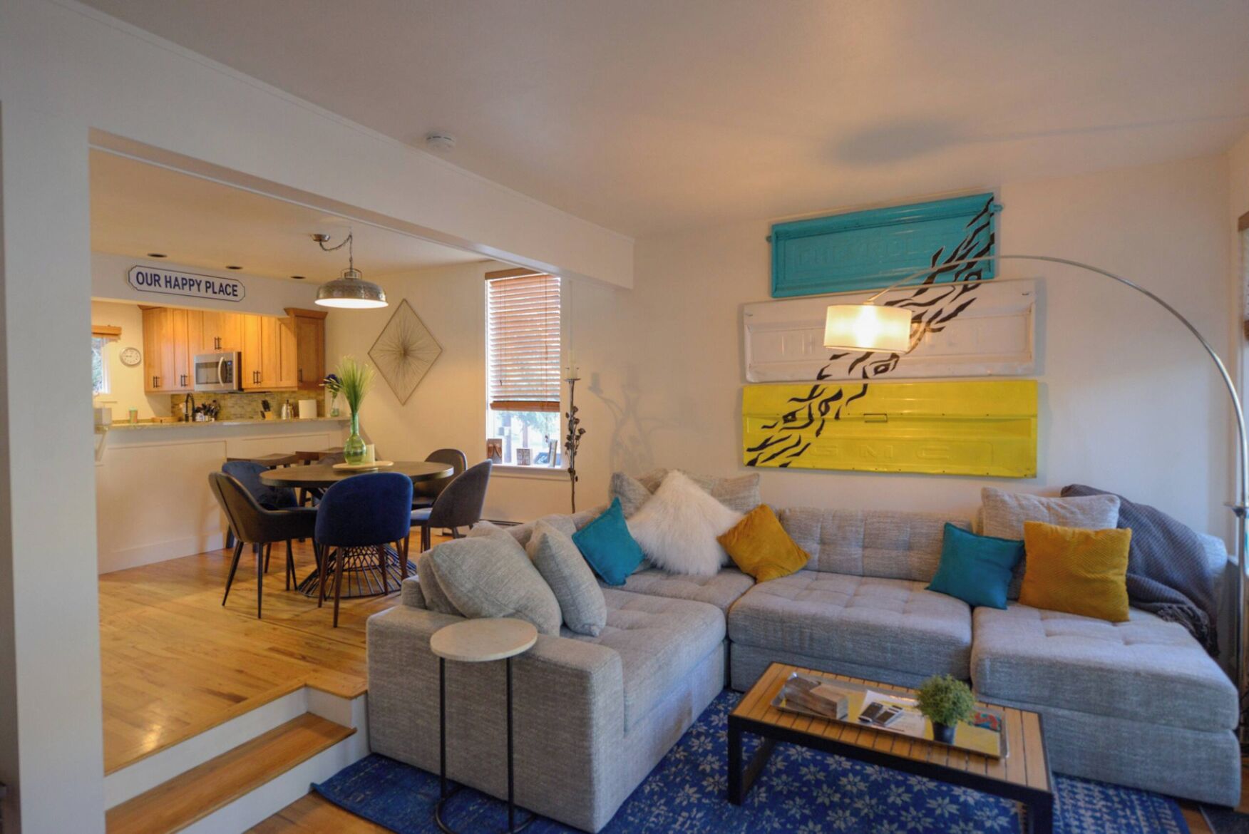 Modern Vail Townhome on Bus Route 1 stop to MT access.