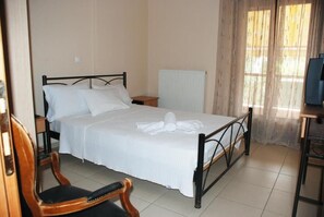 2 bedrooms, WiFi, bed sheets