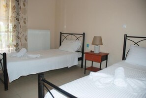 2 bedrooms, WiFi, bed sheets