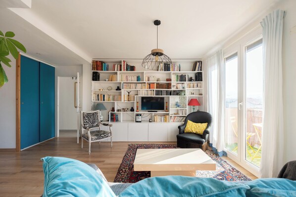 Smart TV y libros 