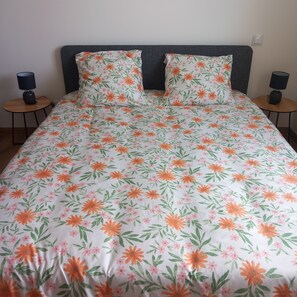 4 bedrooms, iron/ironing board, WiFi, bed sheets - Villa with 4 bedrooms and pool (FRESPECH)