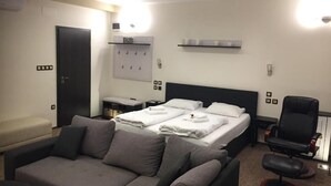 Superior Double Room | Desk, WiFi (free) - Vulkan Wellness Panzio (Pecs)