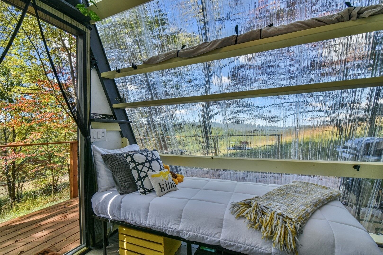 1 bedroom, internet, bed sheets