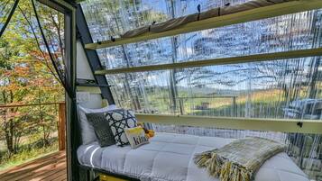 1 bedroom, internet, bed sheets