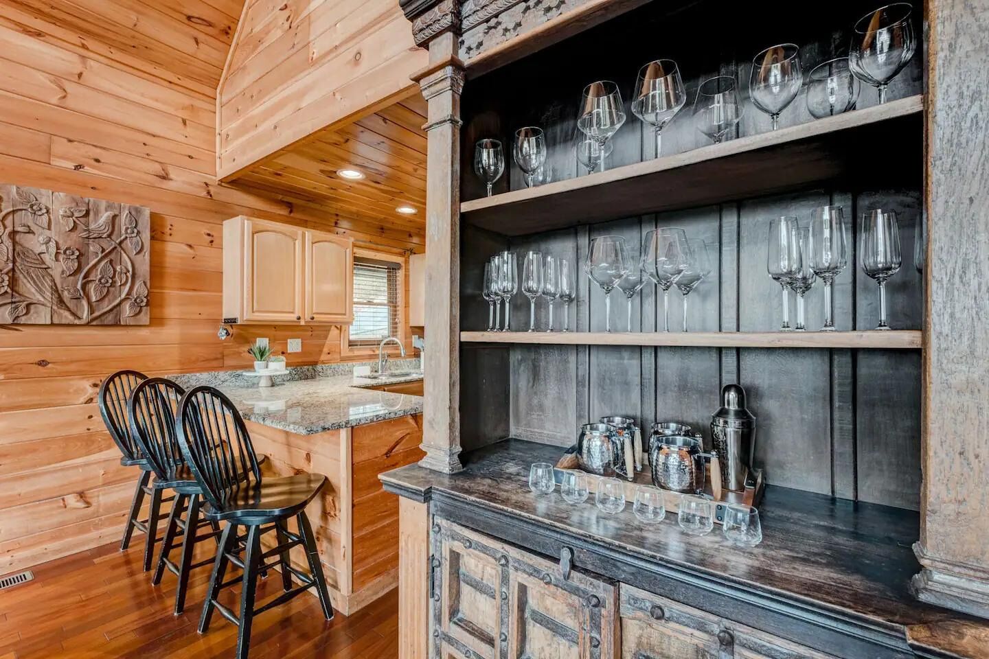 冰箱、微波炉、烤箱、炉灶