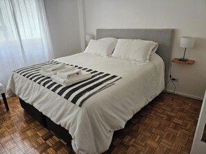 1 habitación, tabla de planchar con plancha, wifi y ropa de cama 