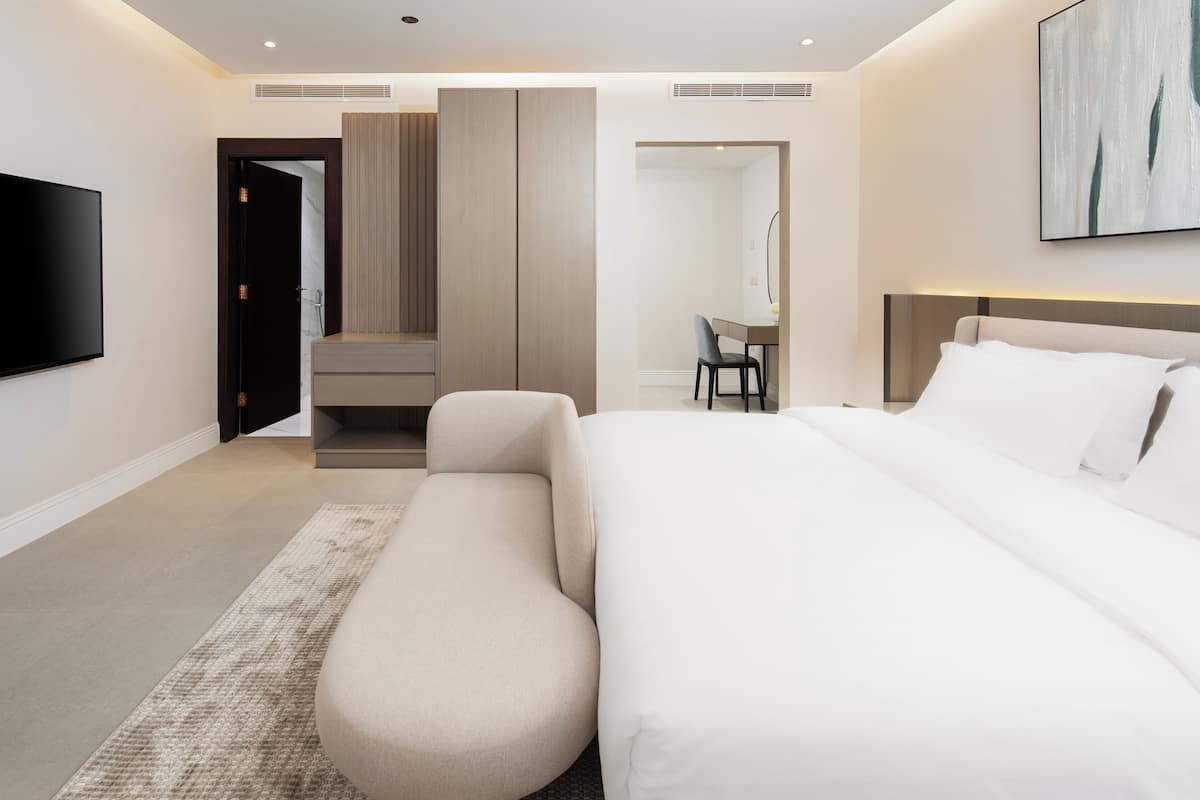 Royal Studio | 1 bedroom, Egyptian cotton sheets, premium bedding, down comforters