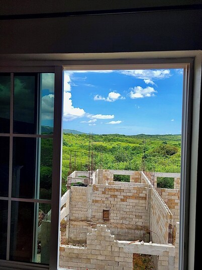 Beautiful Top Apartment in St. Elizabeth, Jamaica with an amazing Mountain View!