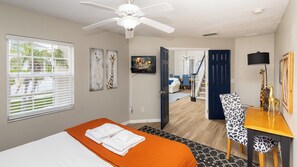 5 bedrooms, individually decorated, individually furnished, free WiFi - The Re-treat at Highlands Reserve (Davenport)