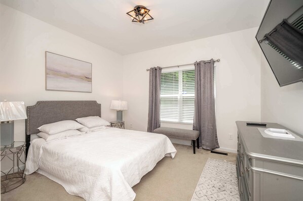 Rumah, Beberapa Tempat Tidur, dapur | 3 kamar tidur dan didekorasi berbeda-beda