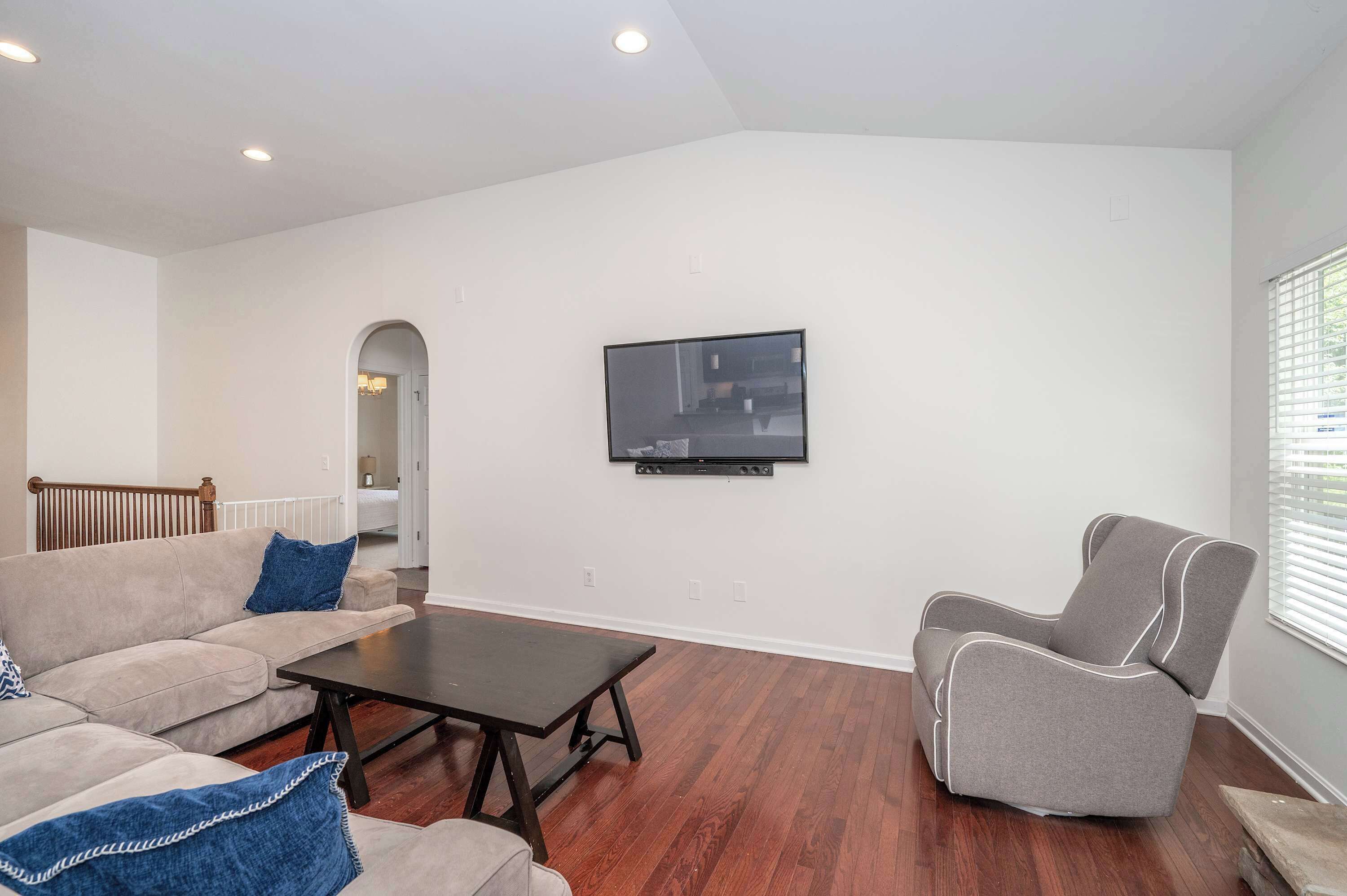 House, Multiple Beds, Kitchen | Living area | TV