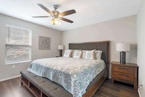 Condo, Multiple Beds, Kitchen (Urban Farmhouse)