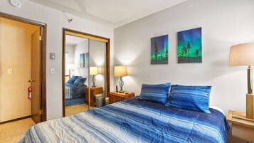 Condo, Multiple Beds, Fireplace, Mountain View (Valley View) | 3 bedrooms, individually decorated, individually furnished, free WiFi