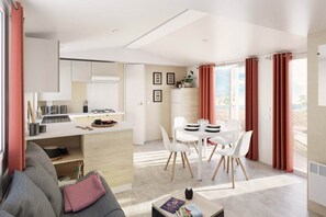 Smart-tv, videospelletjes, tafelvoetbal en een tafeltennistafel