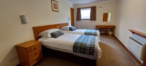 2 bedrooms - Loch Rannoch Highland Club Red Squirrel 01 Lodge (Pitlochry)