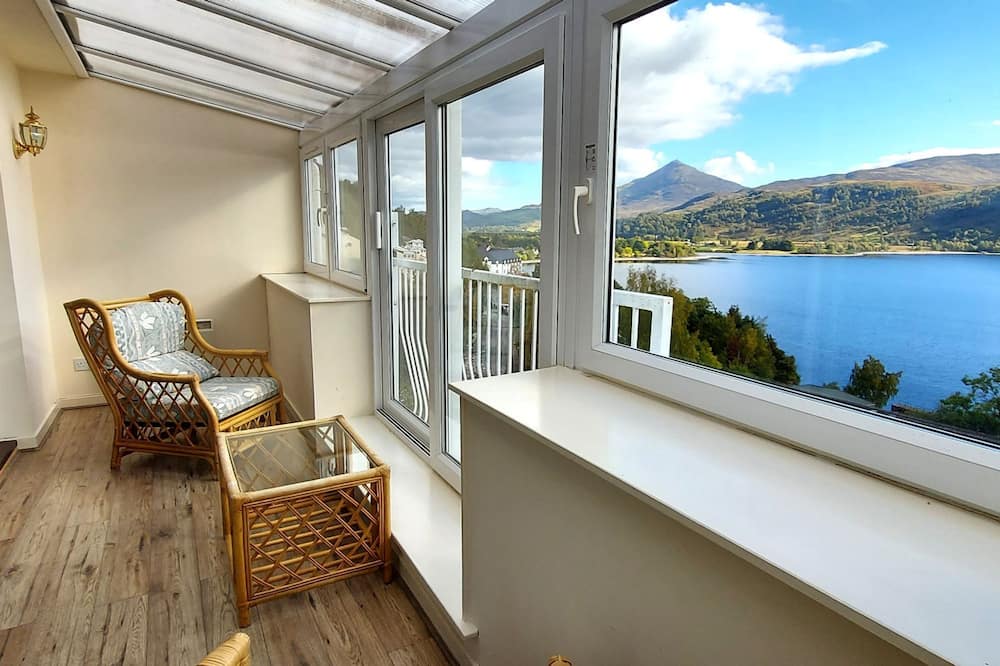 Loch Rannoch Highland Club Otter Lodge 02 - Tummel Bridge