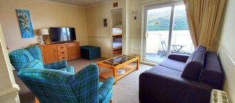 Loch Rannoch Highland Club Lochside Lodge 07