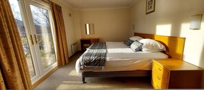 3 bedrooms