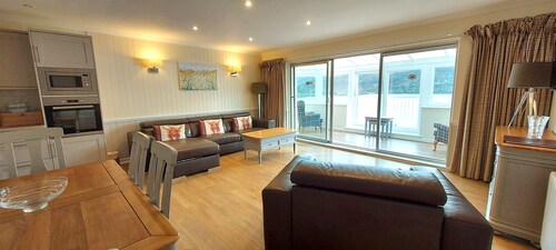 Loch Rannoch Highland Club Pine Marten Lodge 08