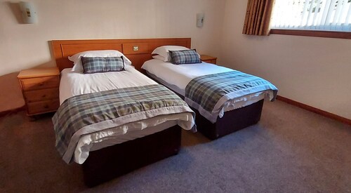 Loch Rannoch Highland Club Red Squirrel Lodge 06