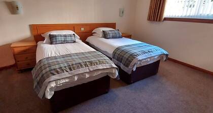 Loch Rannoch Highland Club Red Squirrel Lodge 06