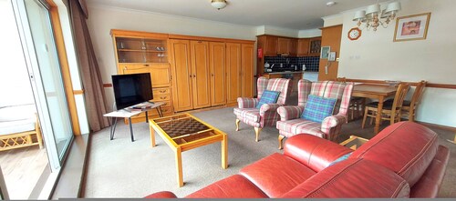Loch Rannoch Highland Club Red Squirrel Lodge 06