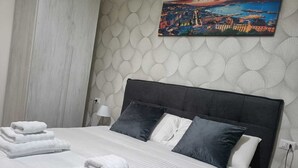 1 室のベッドルーム、WiFi、ベッドシーツ