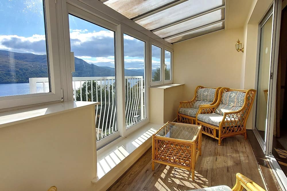 Loch Rannoch Highland Club Otter Lodge 06 - Tummel Bridge