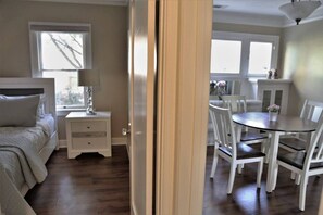 2 bedrooms - Updated 2BR House in Glendale With Private Fenced Yard Parking p2 (Glendale)