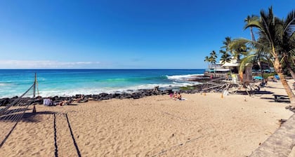 Honu Hale Minutes Away From the Beach!