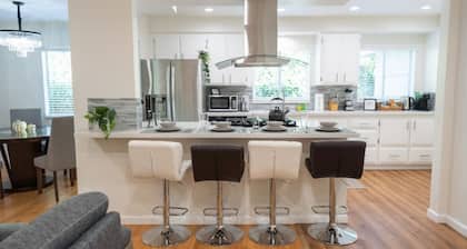 Disneyland Renovated 3BR Fullerton House w Garage Fenced Yard p56