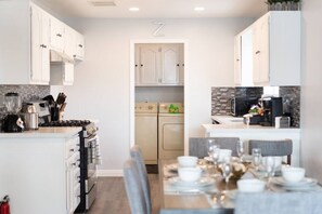 House | 4 bedrooms - Large 4-bedroom House With AIR Hockey Table Close TO Disneyland IN Orange County p41 (Cypress)