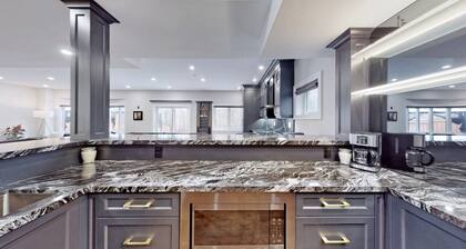 Family Modern Walkout Basement w Sauna Ski Resort 30min