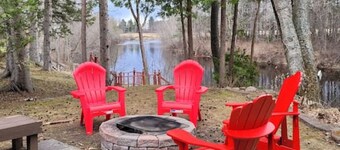 Whispering Pines Riverside Getaway