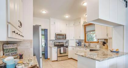 Granbury Lakeside Home with Pool, Game Room, Fire Table