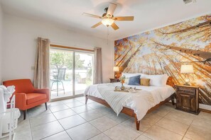 4 soverom, skrivebord, wi-fi (inkludert) og sengetøy