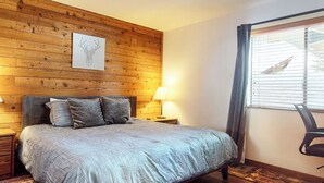 Apartment, Mehrere Betten, Kamin, Bergblick (Mammoth Hygge)