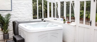 Redmayne House in Kirkby Stephens