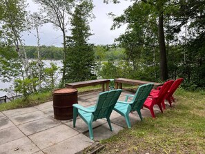 Apartment, Smoking | 3 bedrooms - Marmora Hideaway - Peaceful Cottage w Wi-fi Clearwater (Marmora and Lake)