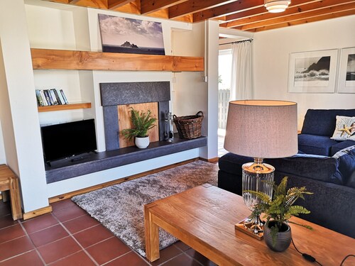 4 Bedroomed Holiday Home Close to the Beach