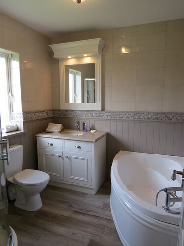 3 Bedroom Detached With Private Parking