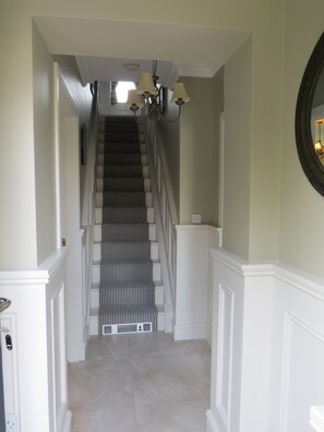 3 bedrooms - 3 Bedroom Detached With Private Parking (Doonbeg)