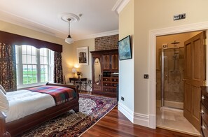 單棟房屋 | 8 間睡房